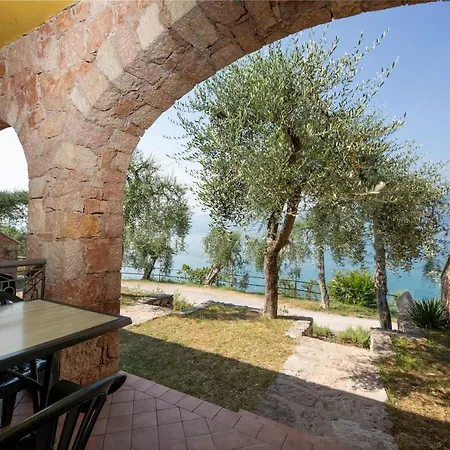 Castelli 2* Brenzone sul Garda